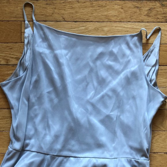 Like New Gorgeous Tristan and Iseut Women's Long Gray/Silver Formal Gown - Picture 3 of 11